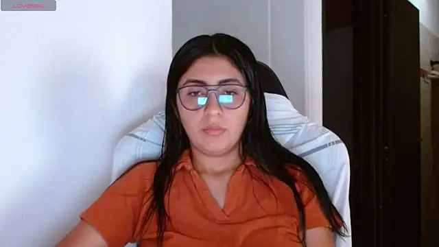 Snapshot of danna_peterson1 chatting on January 29, 7:43 pm danna peterson1 online show from January 29, 7:43 pm