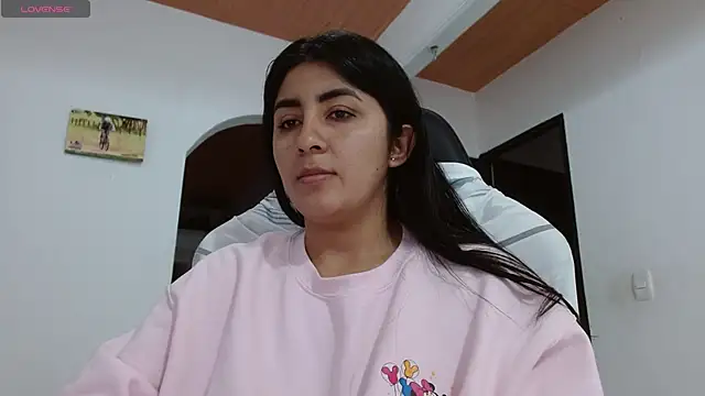 Snapshot of danna_peterson1 chatting on March 7, 8:55 pm danna peterson1 online show from March 7, 8:55 pm