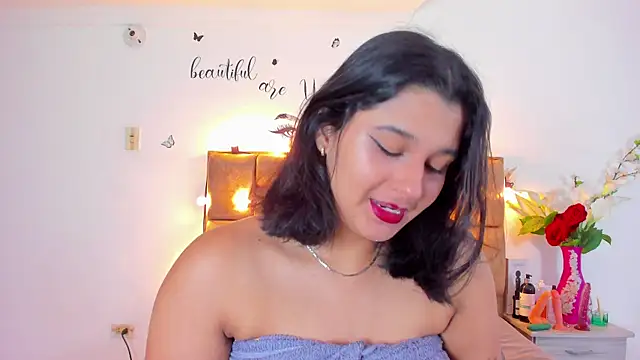 Snapshot of Megan_Whitte chatting on September 16, 8:43 pm Megan Whitte online show from September 16, 8:43 pm