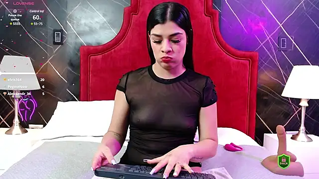 Snapshot of Maguy_Mistress chatting on March 6, 6:16 pm Maguy Mistress online show from March 6, 6:16 pm