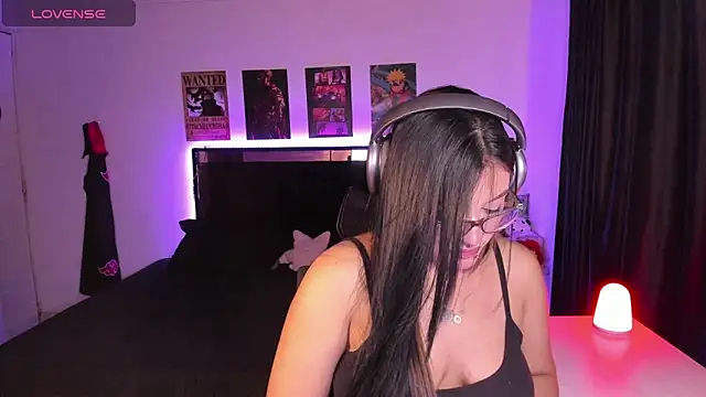 Snapshot of Mariana_Hasper_ chatting on February 12, 2:28 pm Mariana Hasper online show from February 12, 2:28 pm