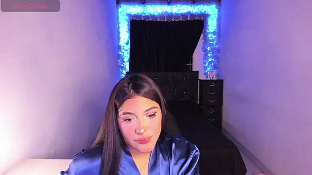 Snapshot of Mariana_Hasper_ chatting on February 13, 12:13 am Mariana Hasper online show from February 13, 12:13 am