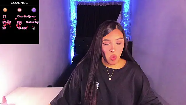 Snapshot of Mariana_Hasper_ chatting on February 6, 9:06 pm Mariana Hasper online show from February 6, 9:06 pm