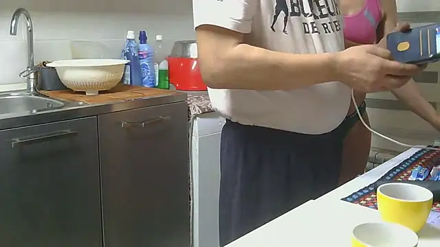 couplemilf2 online show from February 6, 10:17 pm