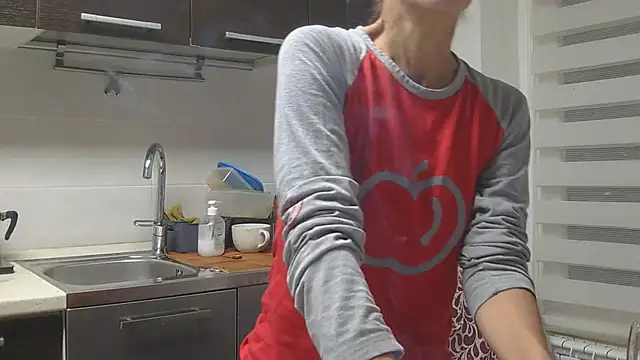 couplemilf2 online show from October 31, 7:43 pm