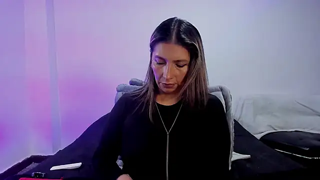 MichelleManson online show from October 10, 9:10 am