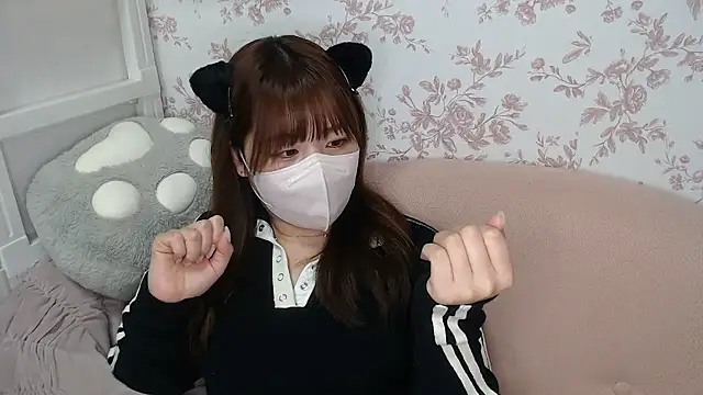 mei hosina online show from February 22, 3:57 pm