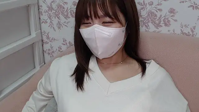 Snapshot of mei_hosina chatting on September 12, 2:34 am mei hosina online show from September 12, 2:34 am