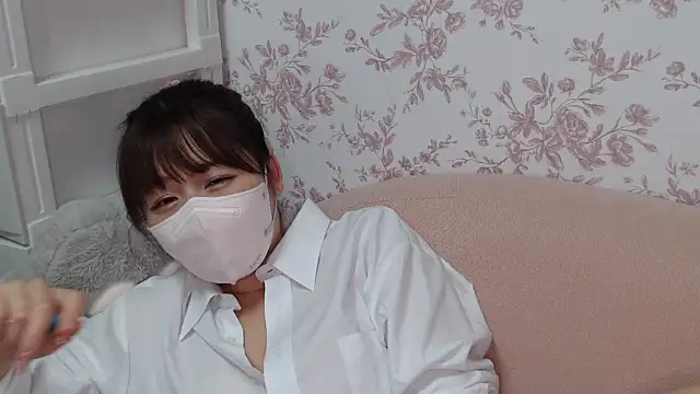 Snapshot of mei_hosina chatting on October 4, 3:57 pm mei hosina online show from October 4, 3:57 pm