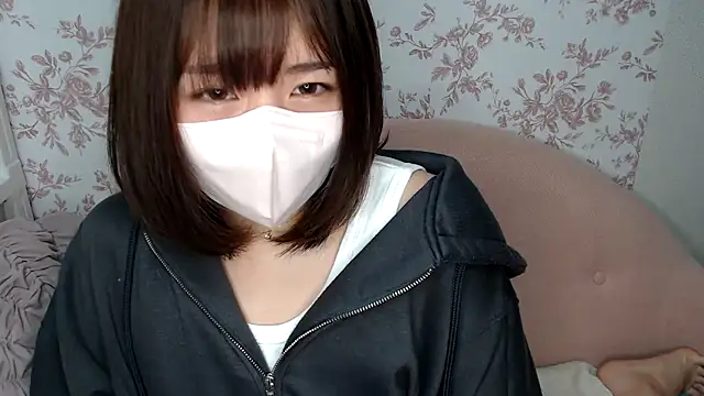 Snapshot of mei_hosina chatting on February 26, 3:32 pm mei hosina online show from February 26, 3:32 pm