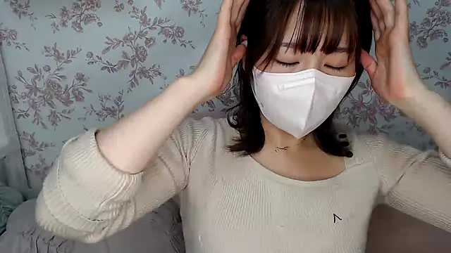 Snapshot of mei_hosina chatting on March 18, 4:17 pm mei hosina online show from March 18, 4:17 pm