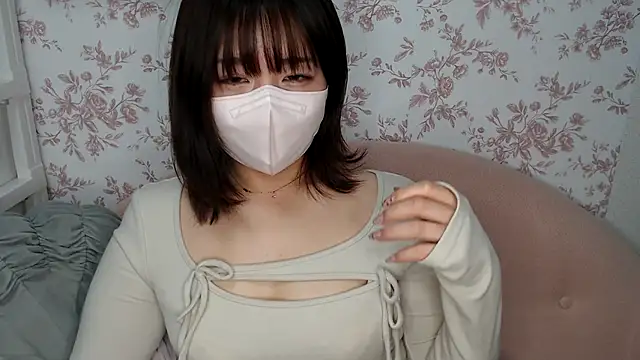 Snapshot of mei_hosina chatting on February 28, 3:26 pm mei hosina online show from February 28, 3:26 pm