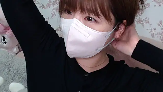Snapshot of mei_hosina chatting on October 19, 3:59 pm mei hosina online show from October 19, 3:59 pm