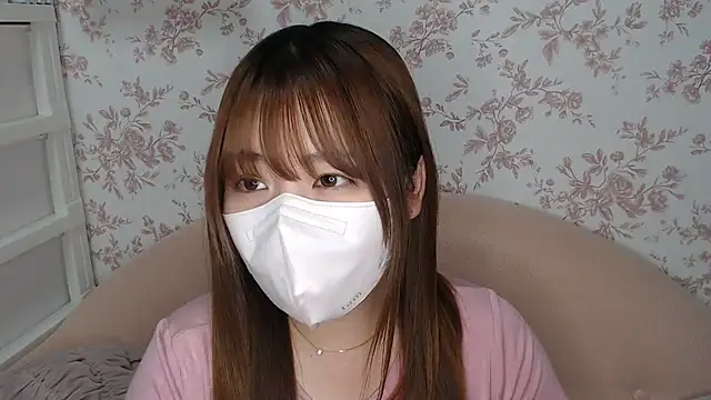 Snapshot of mei_hosina chatting on June 13, 3:43 pm mei hosina online show from June 13, 3:43 pm