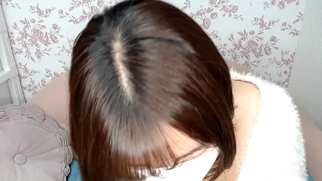 Snapshot of mei_hosina chatting on February 4, 12:40 am mei hosina online show from February 4, 12:40 am