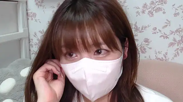 Snapshot of mei_hosina chatting on September 10, 3:44 pm mei hosina online show from September 10, 3:44 pm