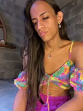 AlexaWarner online show from May 12, 12:55 pm