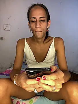 AlexaWarner online show from July 2, 12:00 am