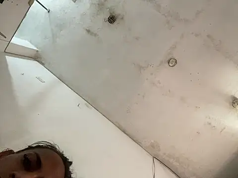AlexaWarner online show from May 24, 9:04 pm