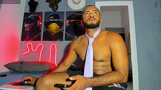 Snapshot of Hardboy_latin chatting on September 16, 2:34 am Hardboy latin online show from September 16, 2:34 am