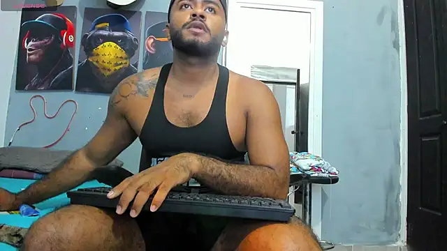 Snapshot of Hardboy_latin chatting on September 23, 12:39 am Hardboy latin online show from September 23, 12:39 am