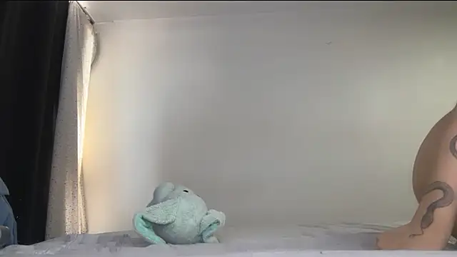 Snapshot of gabriycc chatting on December 17, 7:30 pm gabriycc online show from December 17, 7:30 pm