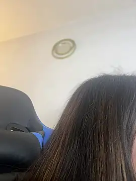 Snapshot of AlessiaVix chatting on March 19, 9:16 pm AlessiaVix online show from March 19, 9:16 pm