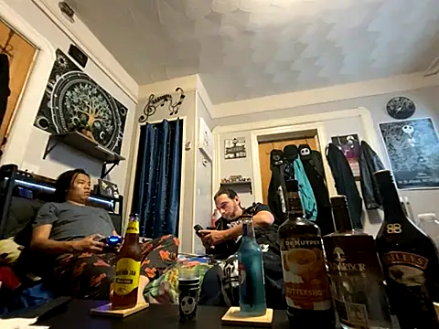 Roommatesgonewild online show from September 14, 12:22 am