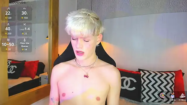 VladHellsing4 online show from February 8, 3:43 pm