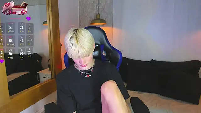 VladHellsing4 online show from April 12, 4:32 pm