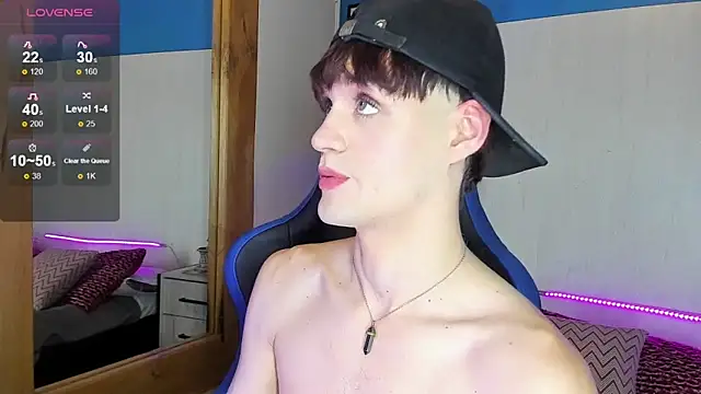 VladHellsing4 online show from March 3, 2:39 pm