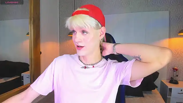 VladHellsing4 online show from March 24, 2:17 pm