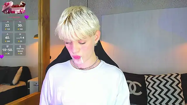 VladHellsing4 online show from March 7, 2:22 pm