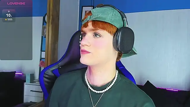 VladHellsing4 online show from September 21, 3:28 pm