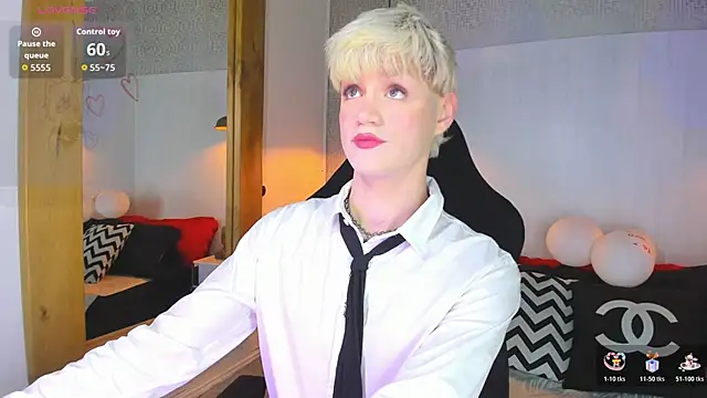 VladHellsing4 online show from February 14, 2:28 pm