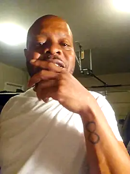 Snapshot of personalityalwayswins2 chatting on November 18, 5:00 am personalityalwayswins2 online show from November 18, 5:00 am