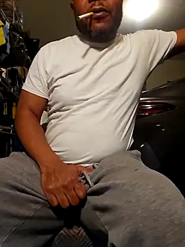 Snapshot of personalityalwayswins2 chatting on February 11, 4:01 am personalityalwayswins2 online show from February 11, 4:01 am