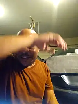 Snapshot of personalityalwayswins2 chatting on March 14, 2:42 am personalityalwayswins2 online show from March 14, 2:42 am