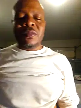 Snapshot of personalityalwayswins2 chatting on March 6, 4:08 am personalityalwayswins2 online show from March 6, 4:08 am