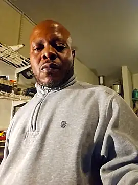 Snapshot of personalityalwayswins2 chatting on December 15, 5:57 am personalityalwayswins2 online show from December 15, 5:57 am