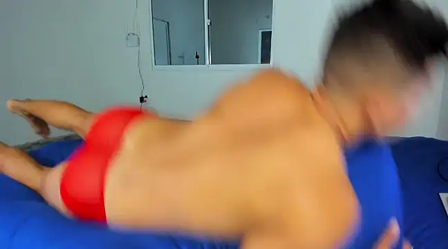 Snapshot of claimom21 chatting on February 14, 3:22 am claimom21 online show from February 14, 3:22 am