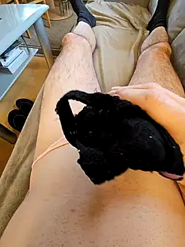 Snapshot of MaxAngie chatting on December 22, 1:00 pm MaxAngie online show from December 22, 1:00 pm