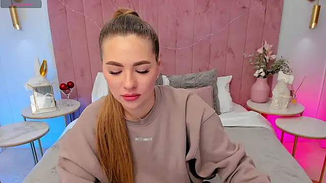 MilaVoxx online show from February 18, 5:49 am