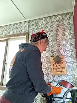 Afrania online show from February 16, 7:05 pm