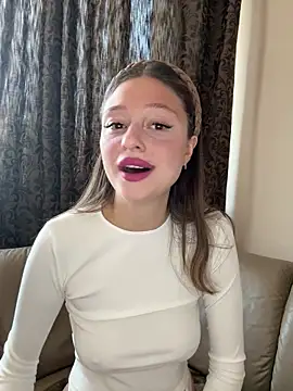 Kimsweet7 online show from September 28, 11:06 am