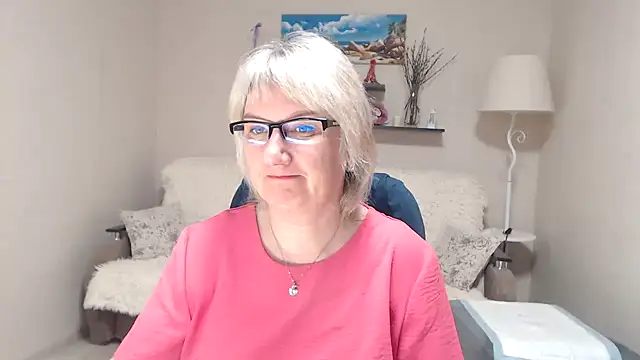 FleurMays online show from April 29, 3:00 am