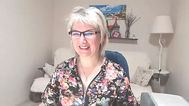 FleurMays online show from May 23, 3:49 am