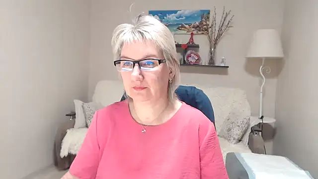 Snapshot of FleurMays chatting on February 27, 5:07 am FleurMays online show from February 27, 5:07 am