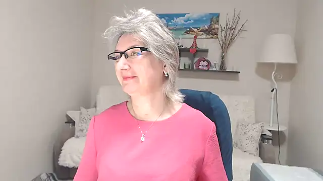 FleurMays online show from November 25, 4:35 am