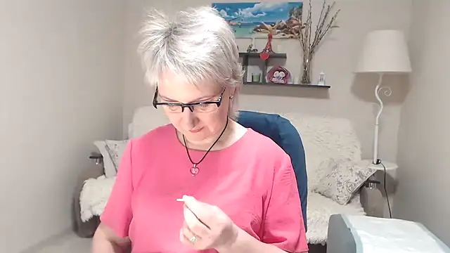 Snapshot of FleurMays chatting on February 21, 2:13 am FleurMays online show from February 21, 2:13 am